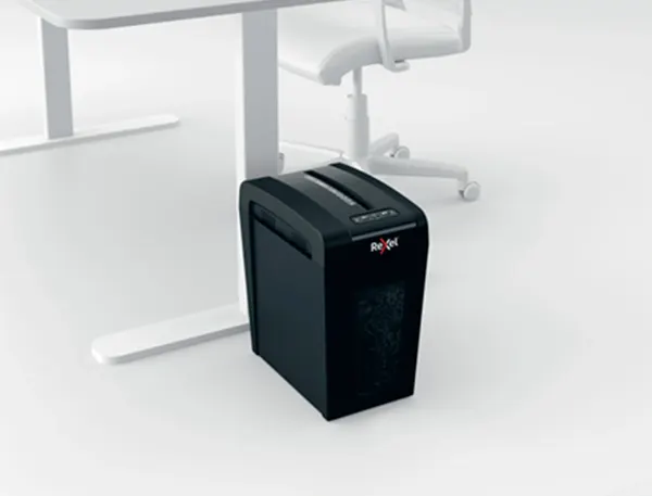 Rexel Destructeur de documents Secure X10-SL, particules — Informatique & bureautique — vue 7