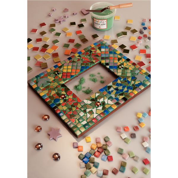 Seau de 1 litre de mosaïques 2x2 cm en pâte de verre panaché, N.C — TRAVAUX MANUELS